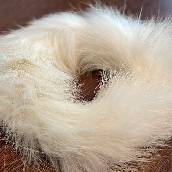 Deluxe set of scruchies - Picture 3 of 3